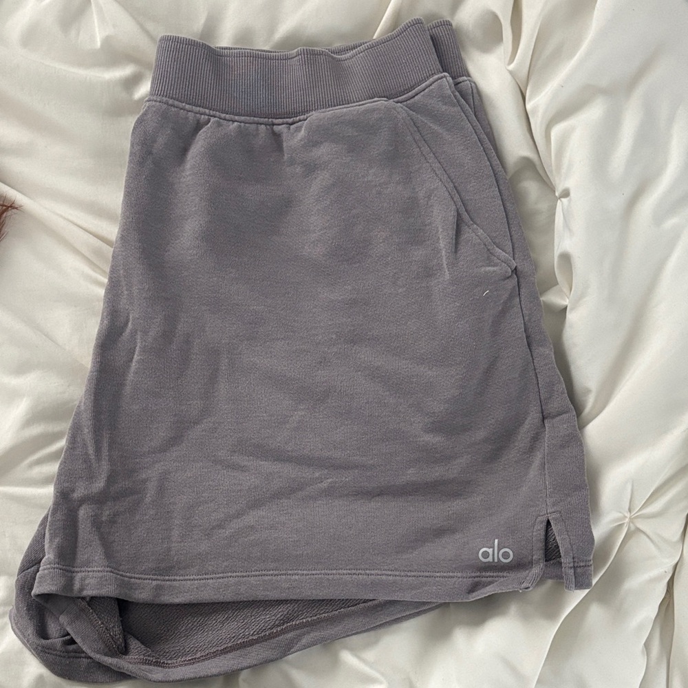 Alo Washed Low Key Sweat Short - Cool Grey Wash